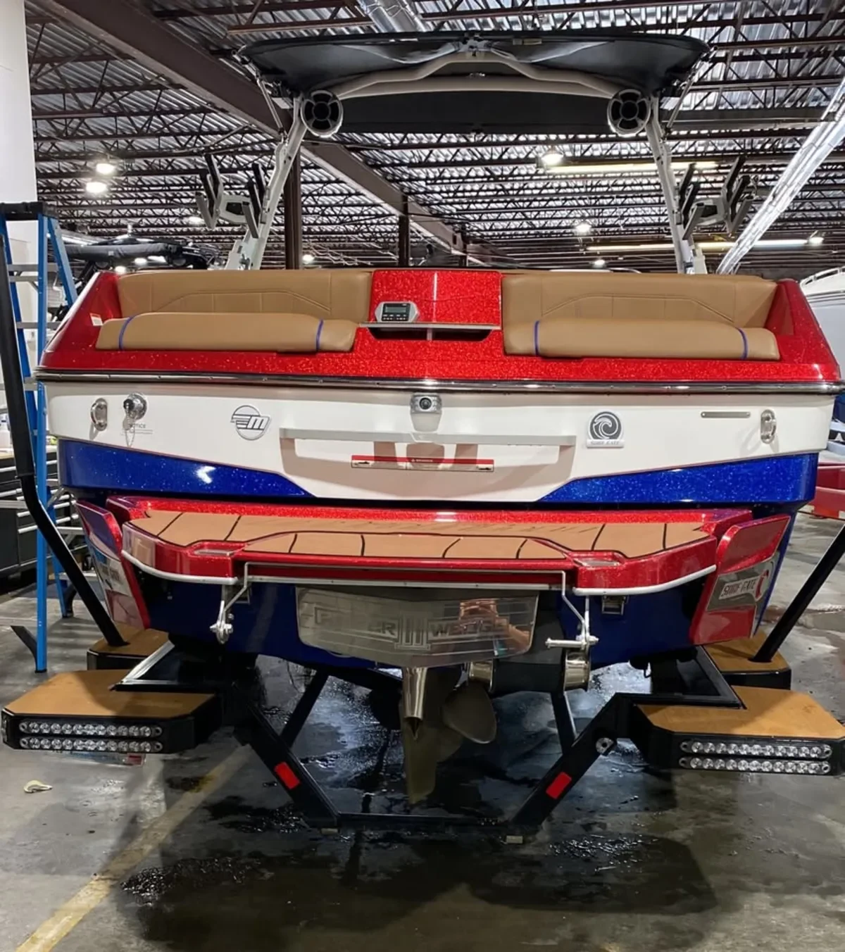 2021 Malibu 25LSV 430HP American Colors! Trailer included 160 hours