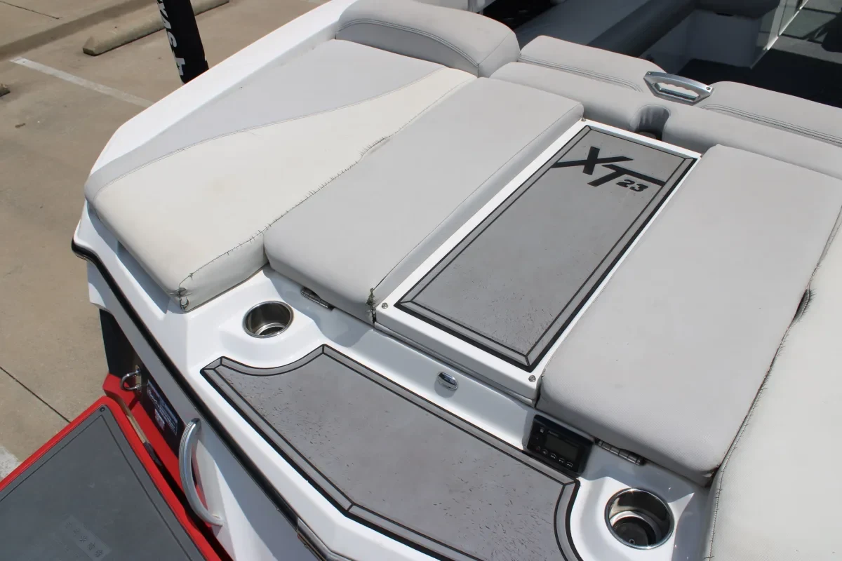 2017 Mastercraft XT23