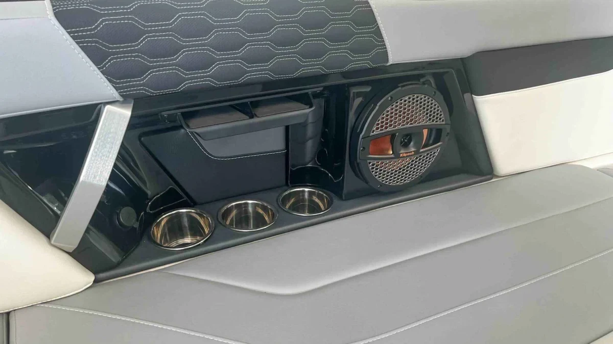 2024 Mastercraft XT25