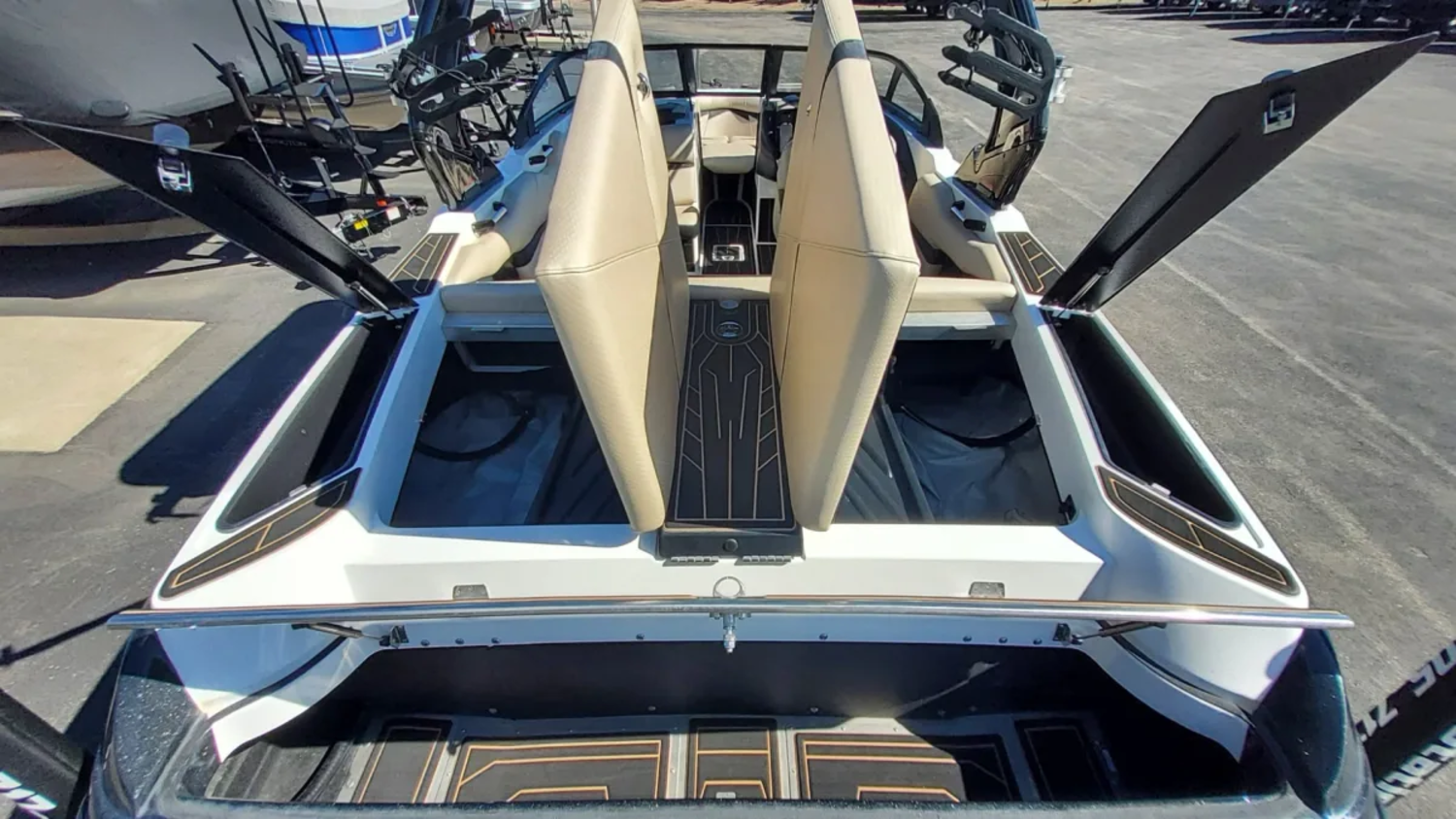 2022 Centurion FI21 , Huge $200k+ original sticker!