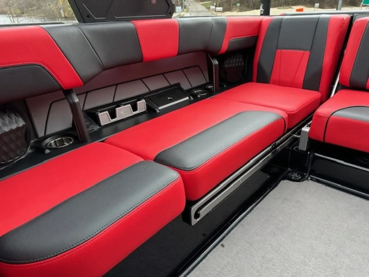 2022 Malibu 23 LSV LT4 Motor!