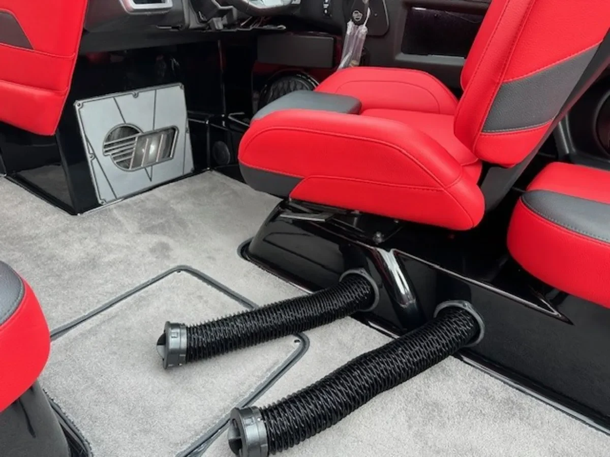 2022 Malibu 23 LSV LT4 Motor!