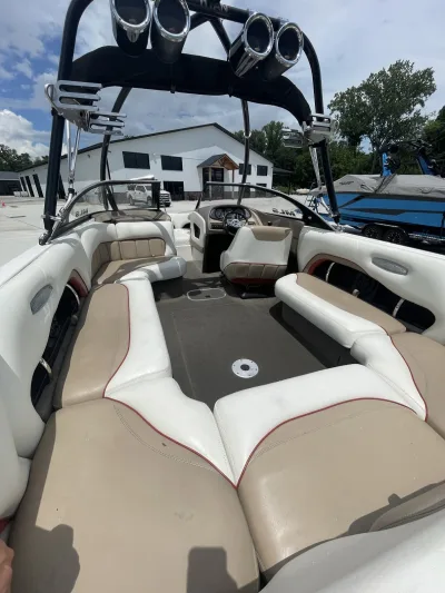 2004 Malibu Boats Wakesetter 23 LSV for sale in winchester, Tennessee