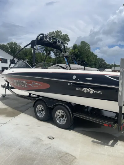 2004 Malibu Boats Wakesetter 23 LSV for sale in winchester, Tennessee
