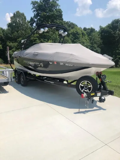 2015 Moomba Boats Mondo for sale in Branson, Missouri