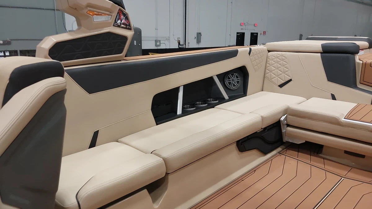 2025 Super Air Nautique GS24 