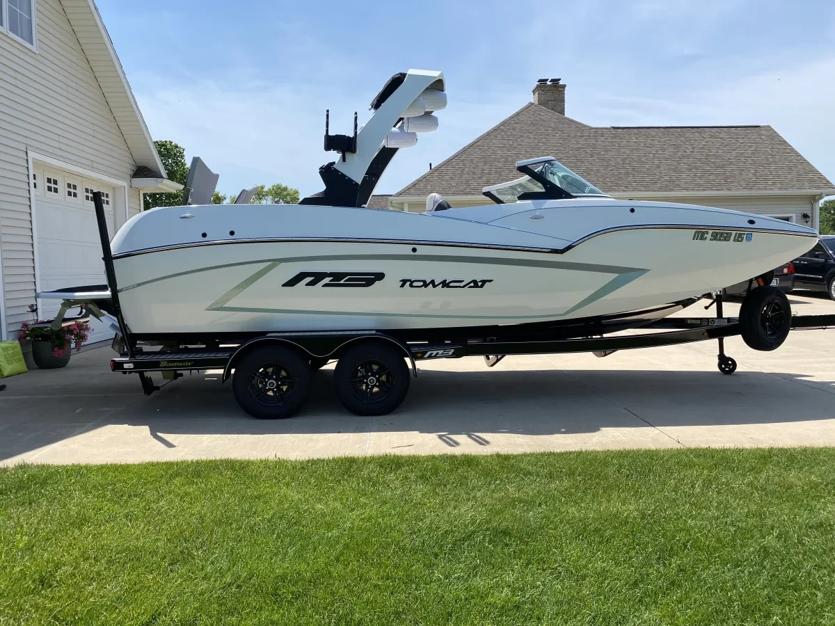 2022 F22 Tomcat Alpha MB Sports Boats for sale in Portland Michigan