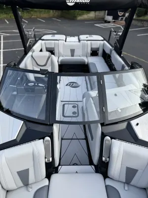 2023-malibu-wakesetter-23-lsv-107847-image2.webp