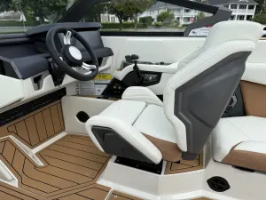 2026-nautique-g23-107874-image2.webp