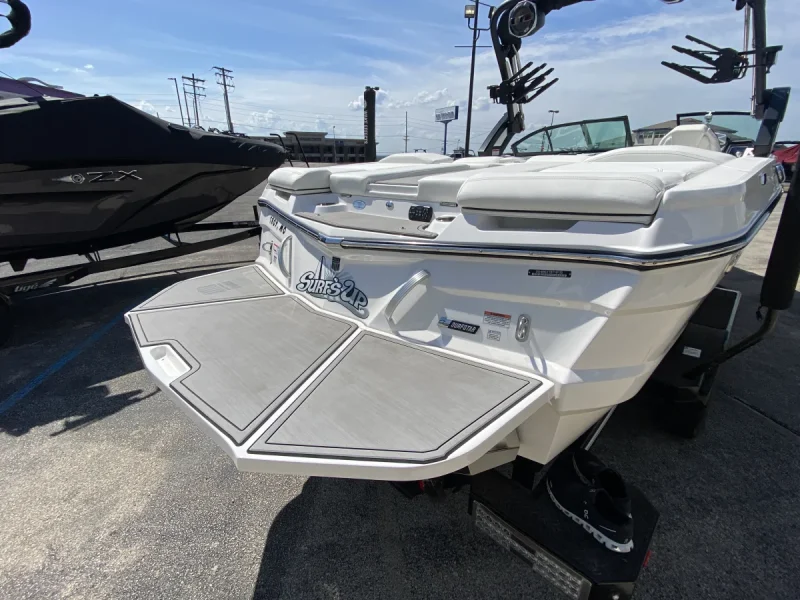 2022 Mastercraft Boats XT25 for sale in LAKE OZARK, Missouri