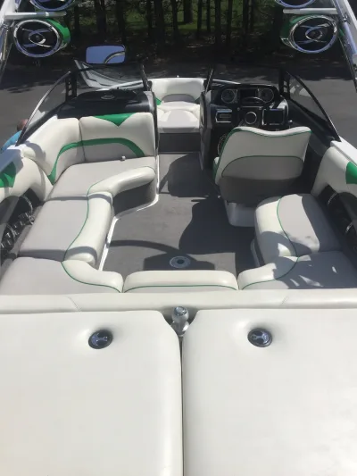 2012 Wakesetter VLX Malibu Boats for sale in Brainerd Minnesota