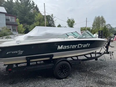2002 Prostar 209 Mastercraft Boats for sale in saranac lake New York