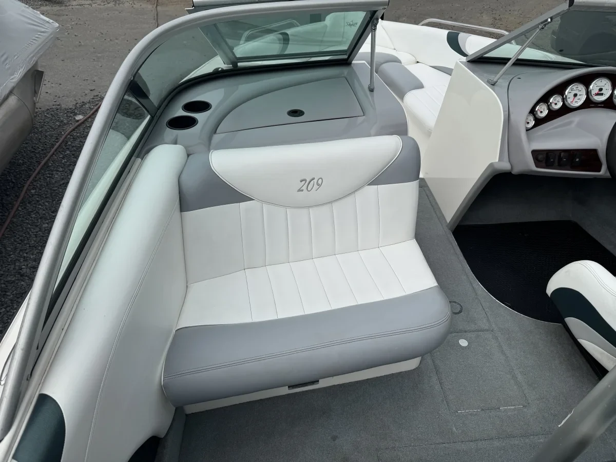 2002 Mastercraft Prostar 209