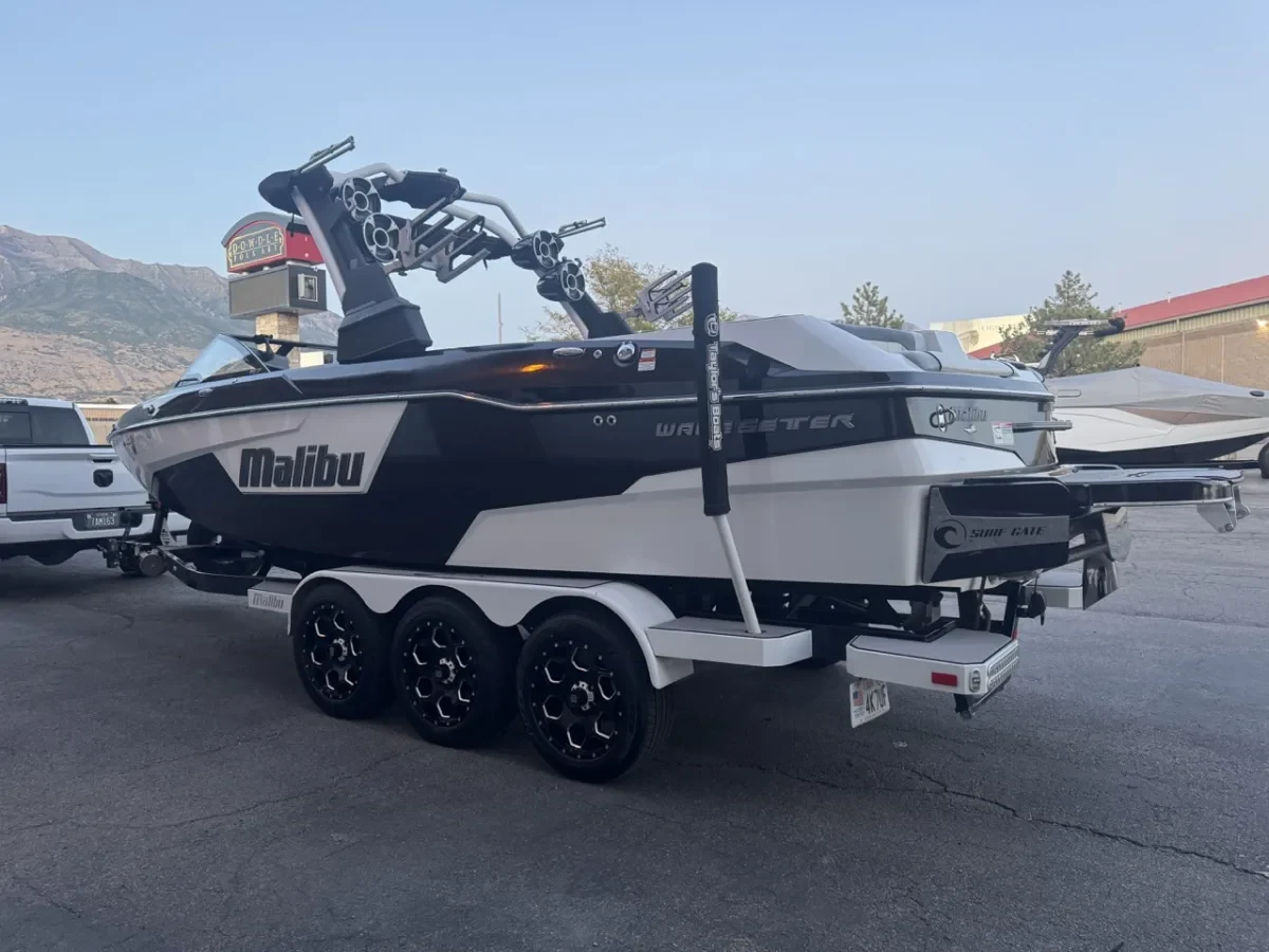 2019 Malibu Boats Wakesetter 25 LSV for sale in LIndon, Utah