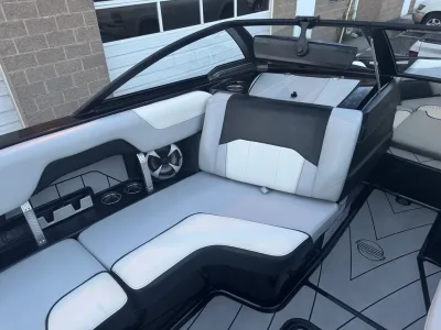 2019 Malibu Boats Wakesetter 25 LSV for sale in LIndon, Utah