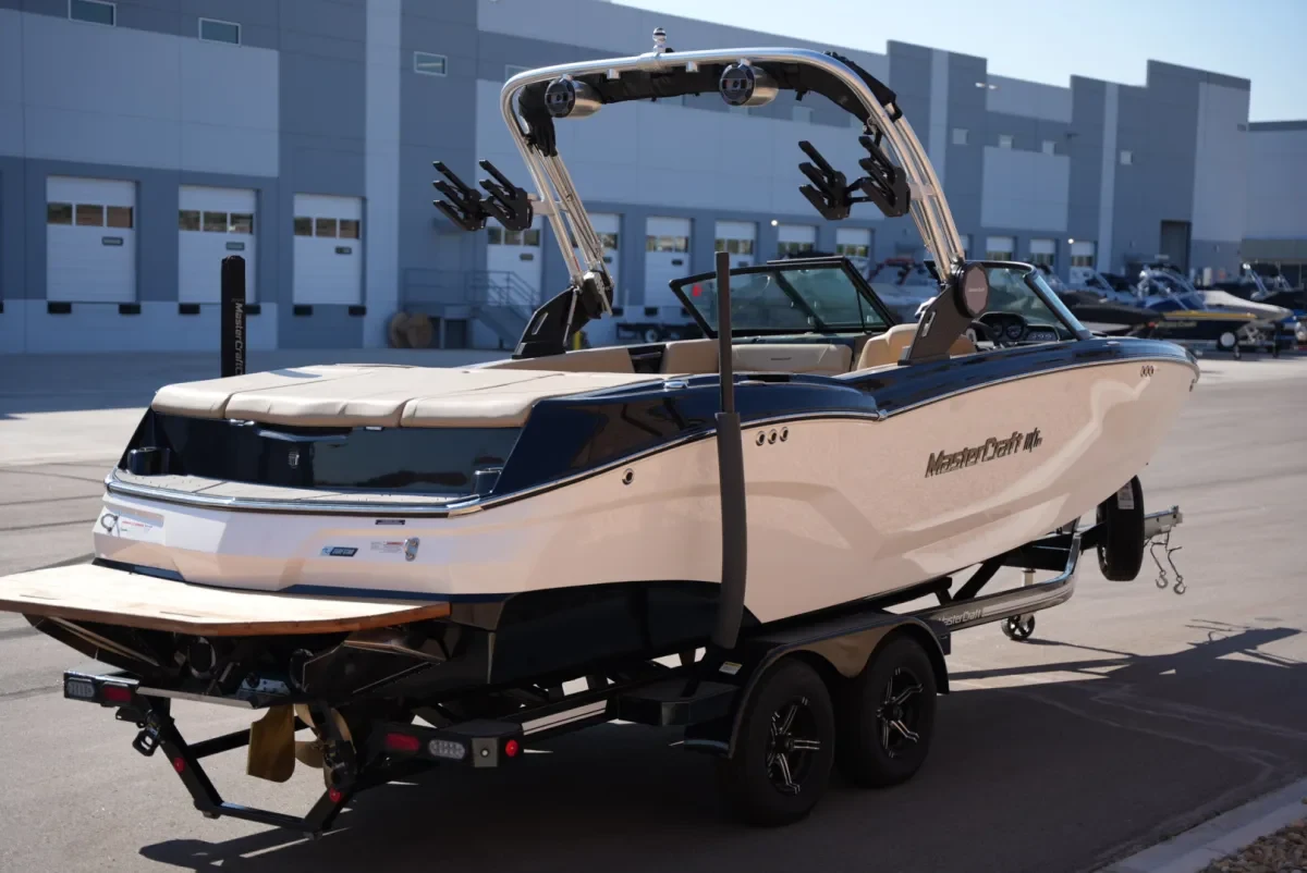 2023 MasterCraft NXT24