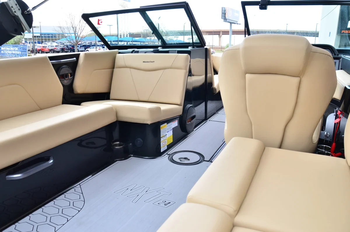 2023 MasterCraft NXT24