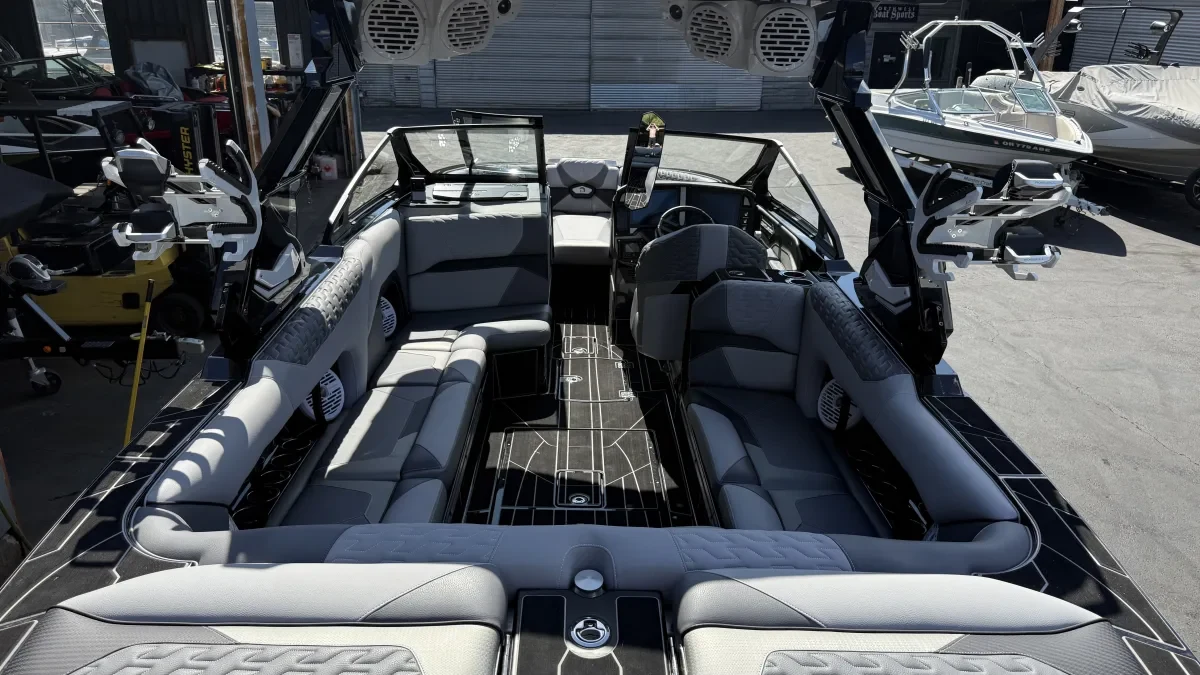 2025 Centurion RI245