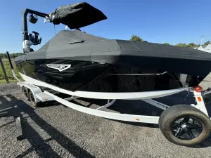 2022-nautique-s23-108602-image3.webp