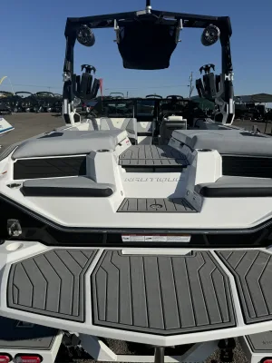 2022-nautique-s23-108602-image5.webp