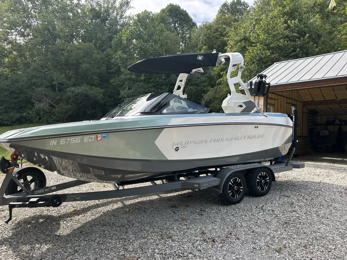 2019 Nautique G21