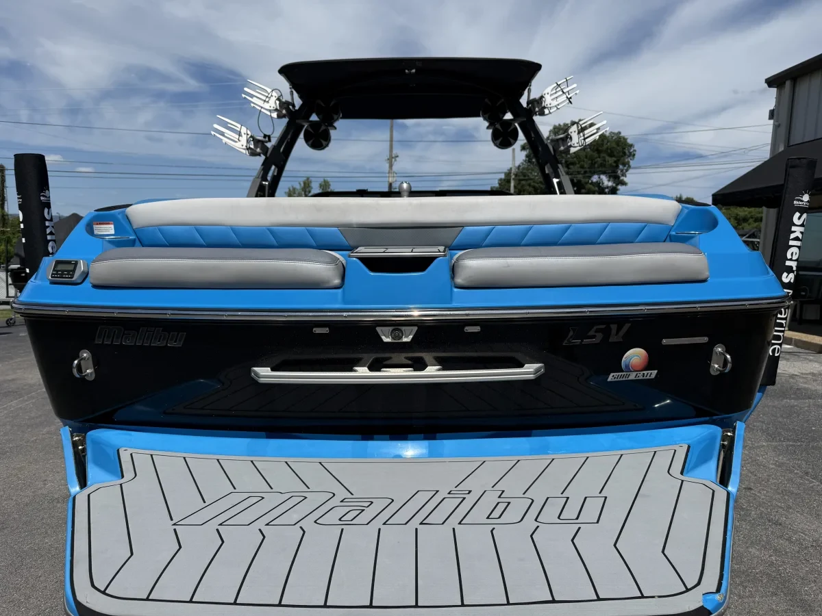 2017 Malibu 25 LSV