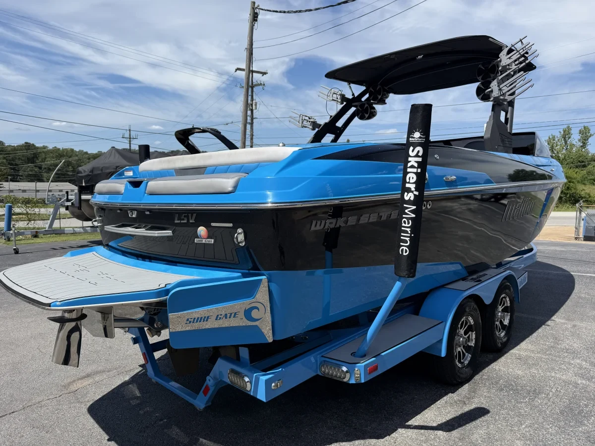 2017 Malibu 25 LSV