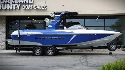 2016 Wakesetter 25 LSV Malibu Boats for sale in Highland Michigan