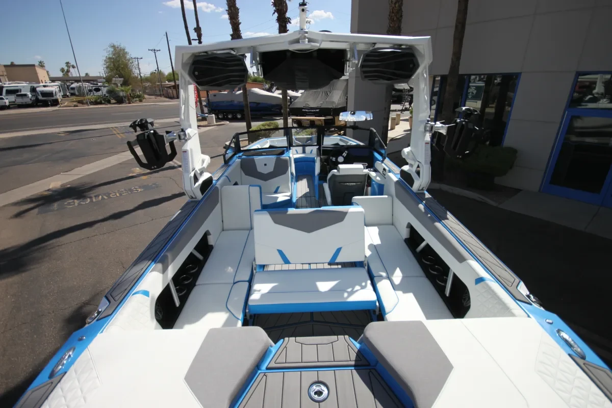 2024 Super Air Nautique GS24 