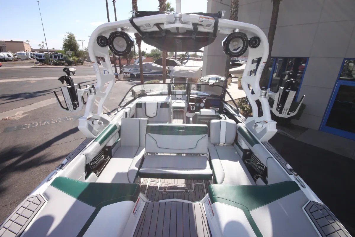 2020 Super Air Nautique G23 