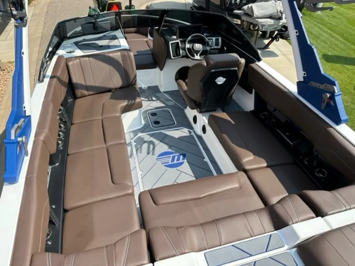 2024 Malibu Wakesetter 22 LSV