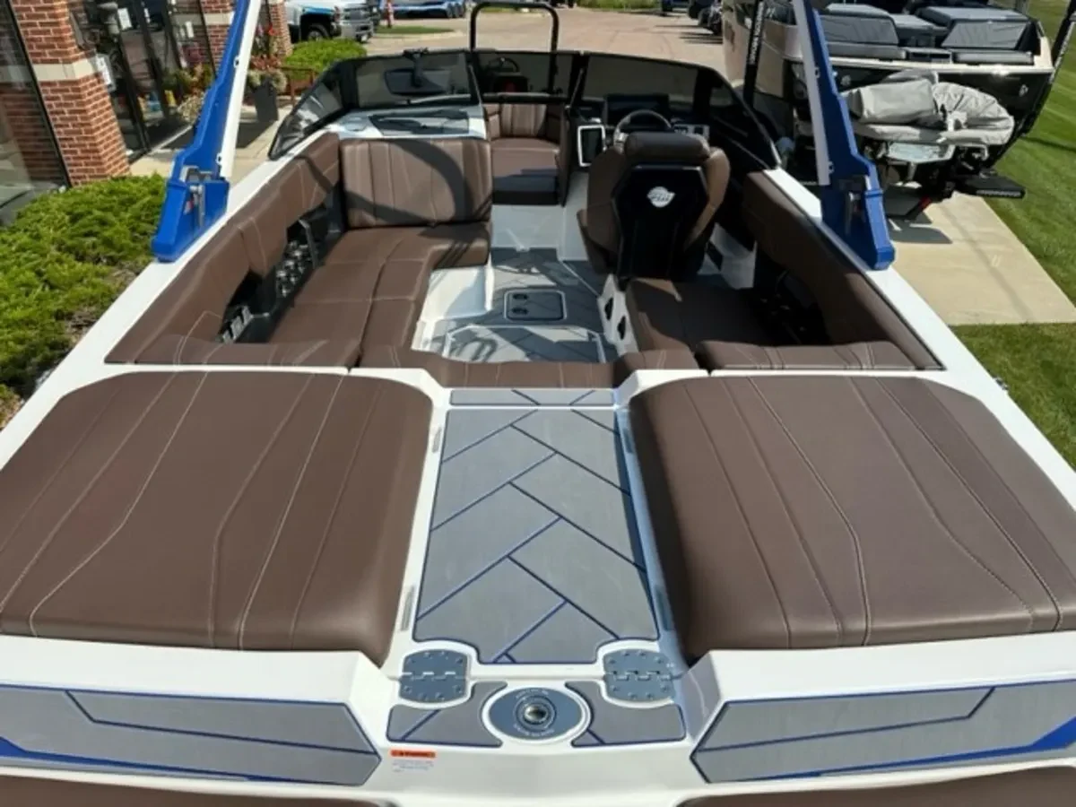 2024 Malibu Wakesetter 22 LSV