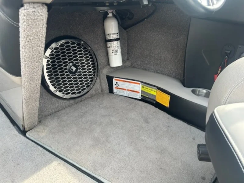 2012 Wakesetter VLX Malibu Boats for sale in Baxter Minnesota