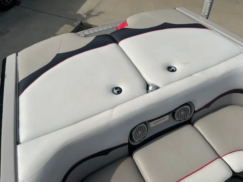 2012 Wakesetter VLX Malibu Boats for sale in Baxter Minnesota