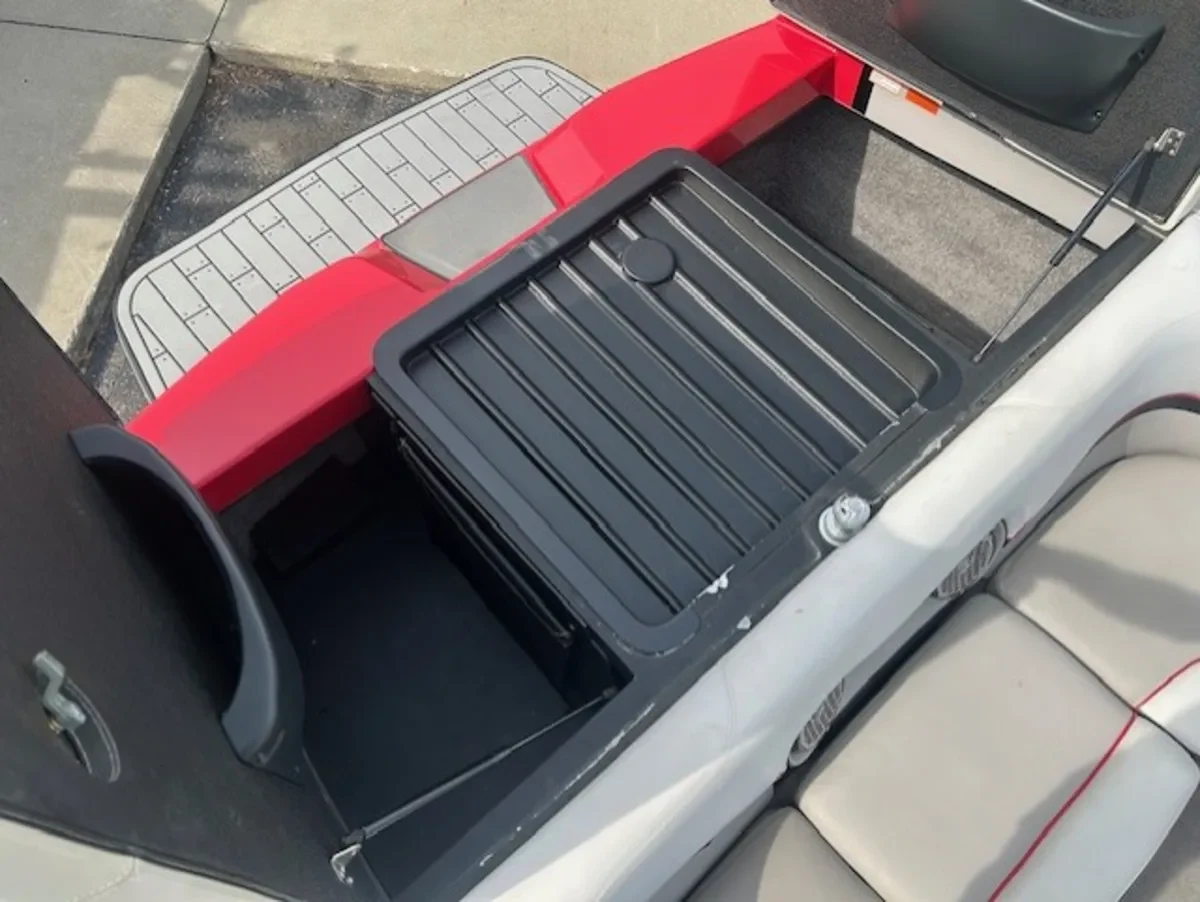 2012 Wakesetter VLX Malibu Boats for sale in Baxter Minnesota