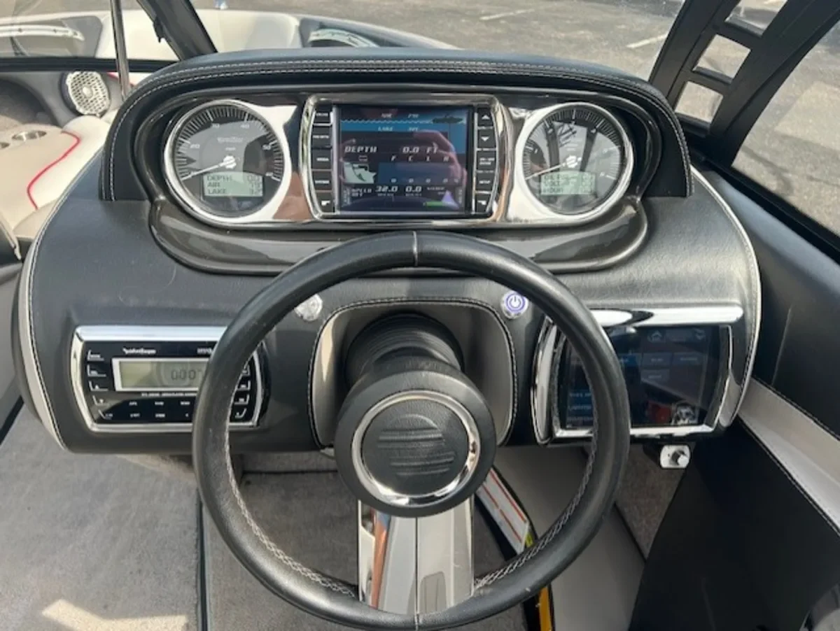 2012 Wakesetter VLX Malibu Boats for sale in Baxter Minnesota