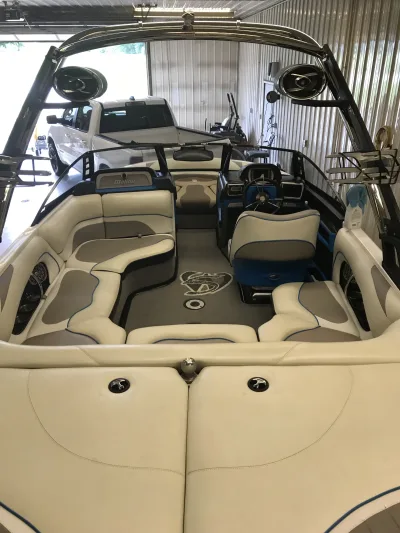 2013 Malibu Boats Wakesetter VTX for sale in Corydon, Indiana
