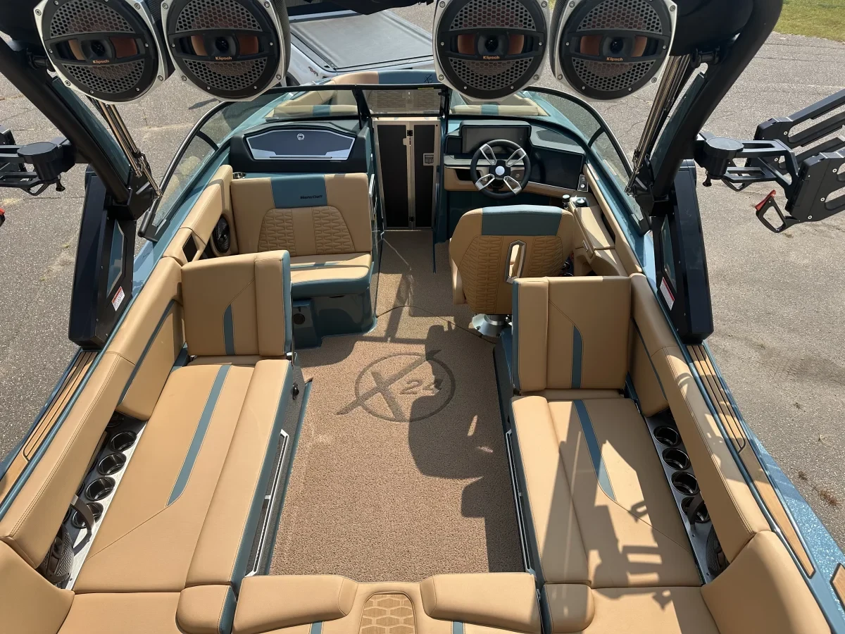 2025 Mastercraft X24 with 41 Hours