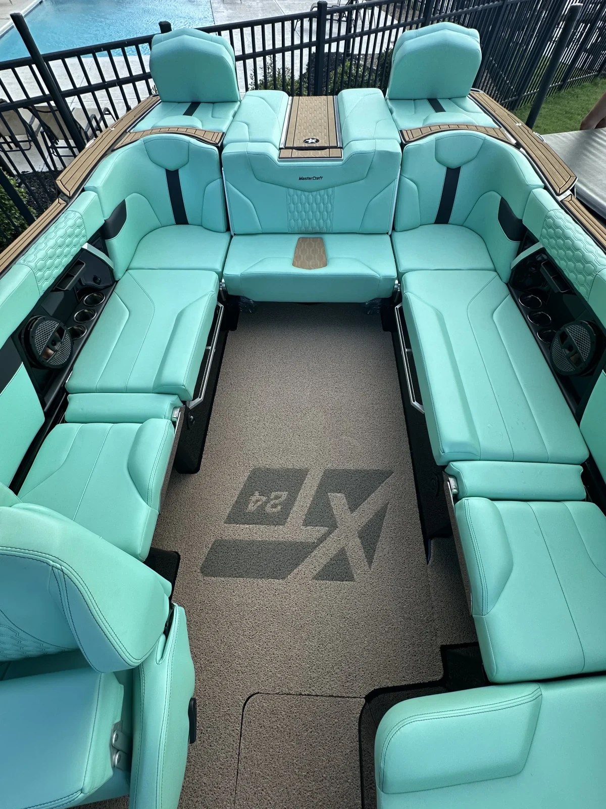 Fully Loaded XT24 Mastercraft Director Personal Boat