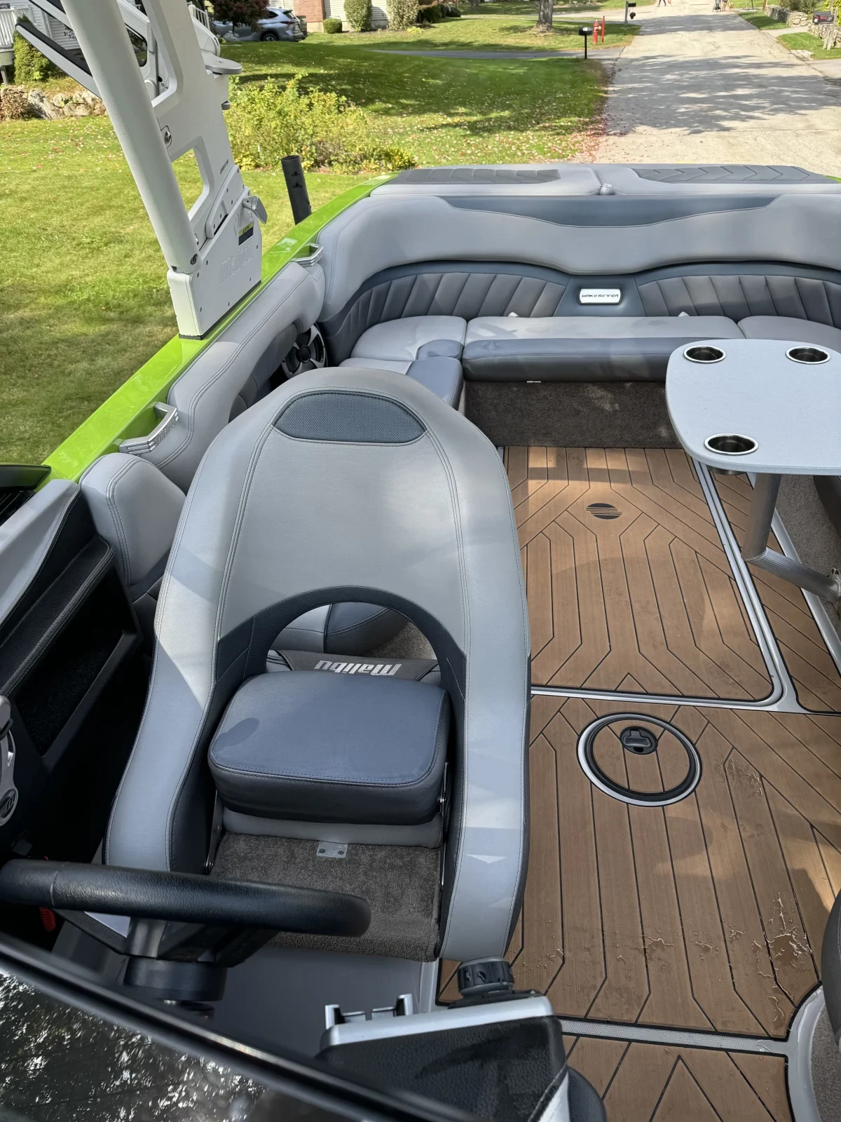 2018 Malibu Wakesetter 25LSV