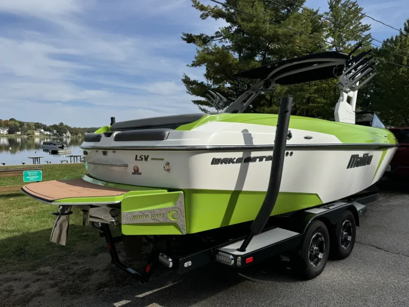 2018 Malibu Boats Wakesetter 25 LSV for sale in Laconia, New Hampshire