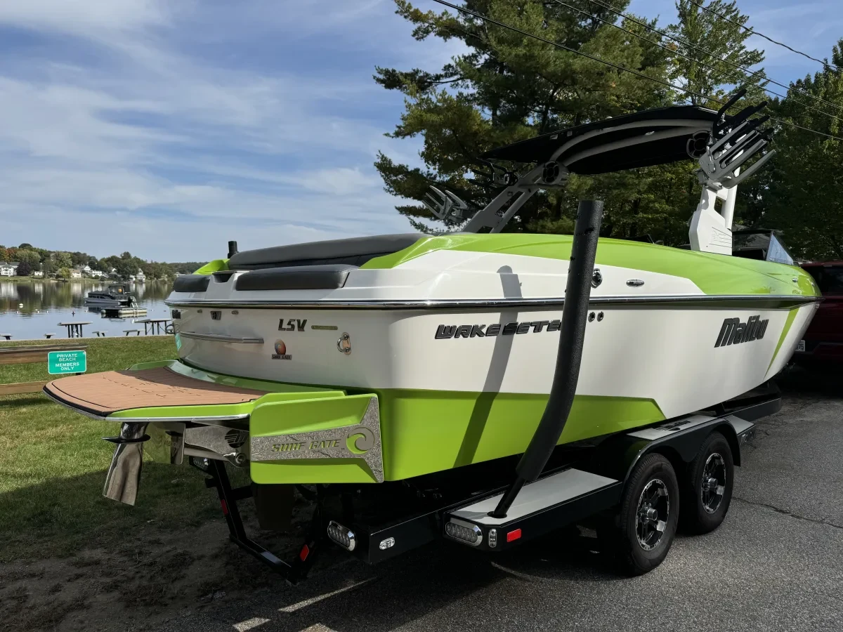 2018 Malibu Wakesetter 25LSV