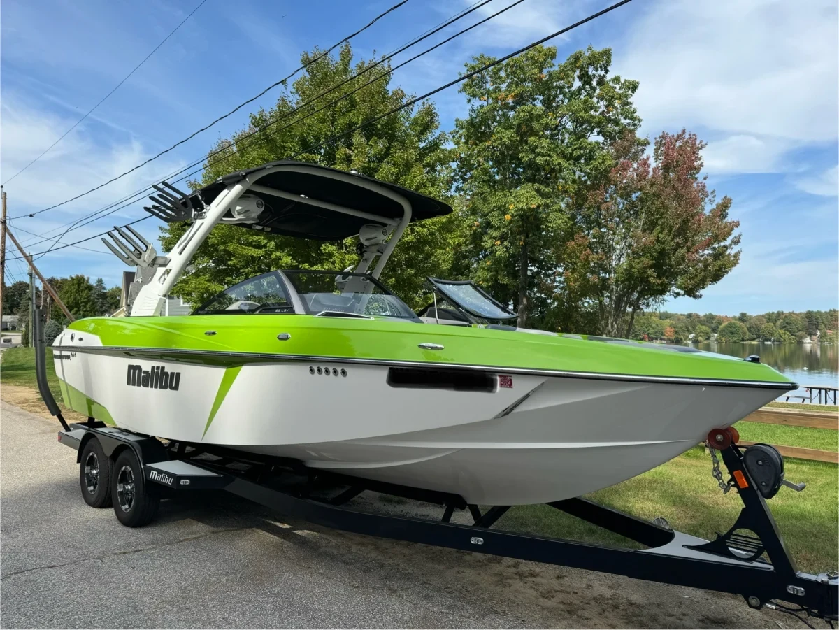 2018 Malibu Wakesetter 25LSV
