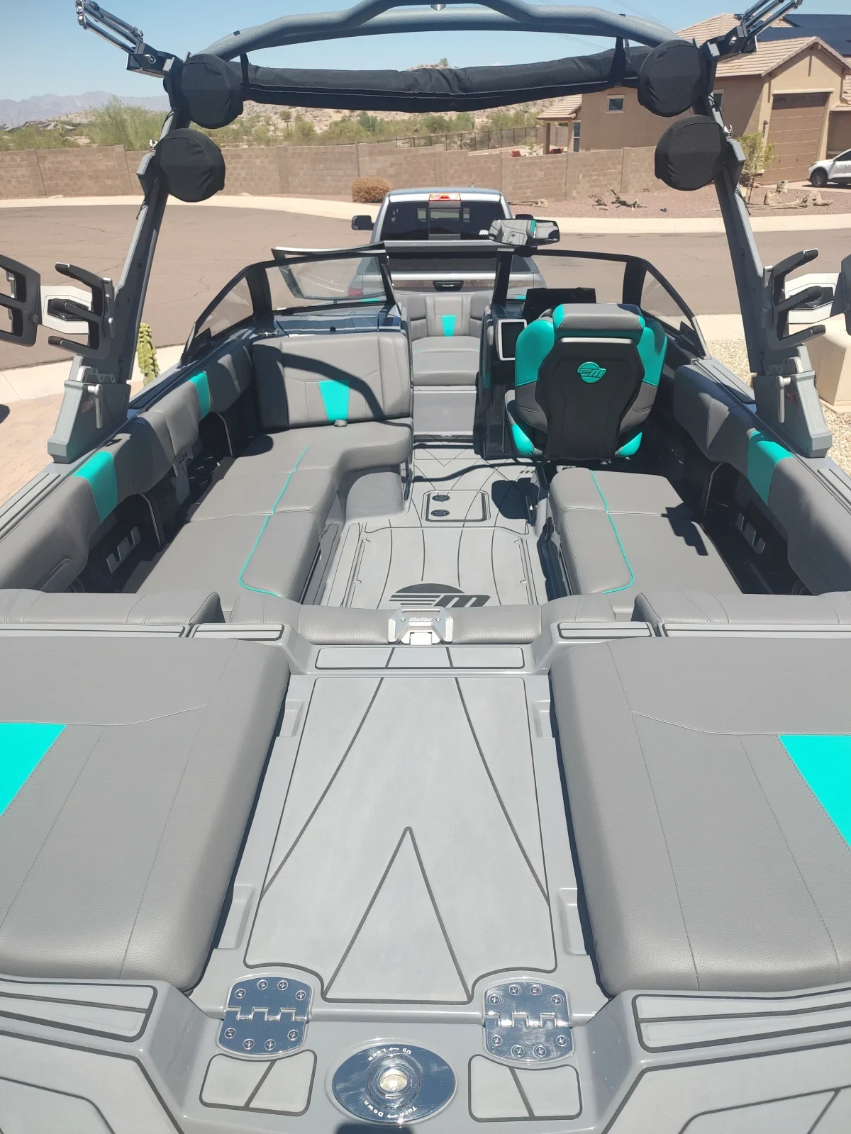 2022 Malibu Wakesetter 23 LSV 