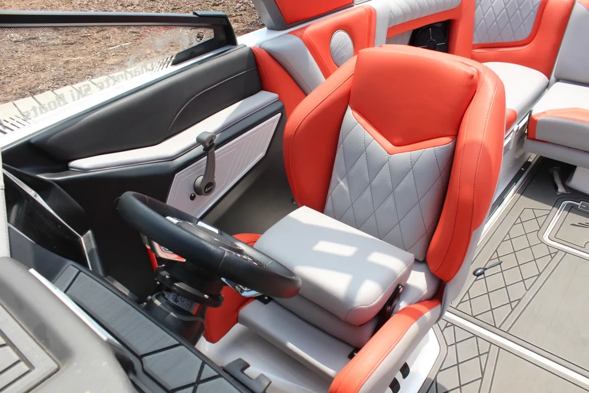 2020 Tige 23ZX! Low Hours!