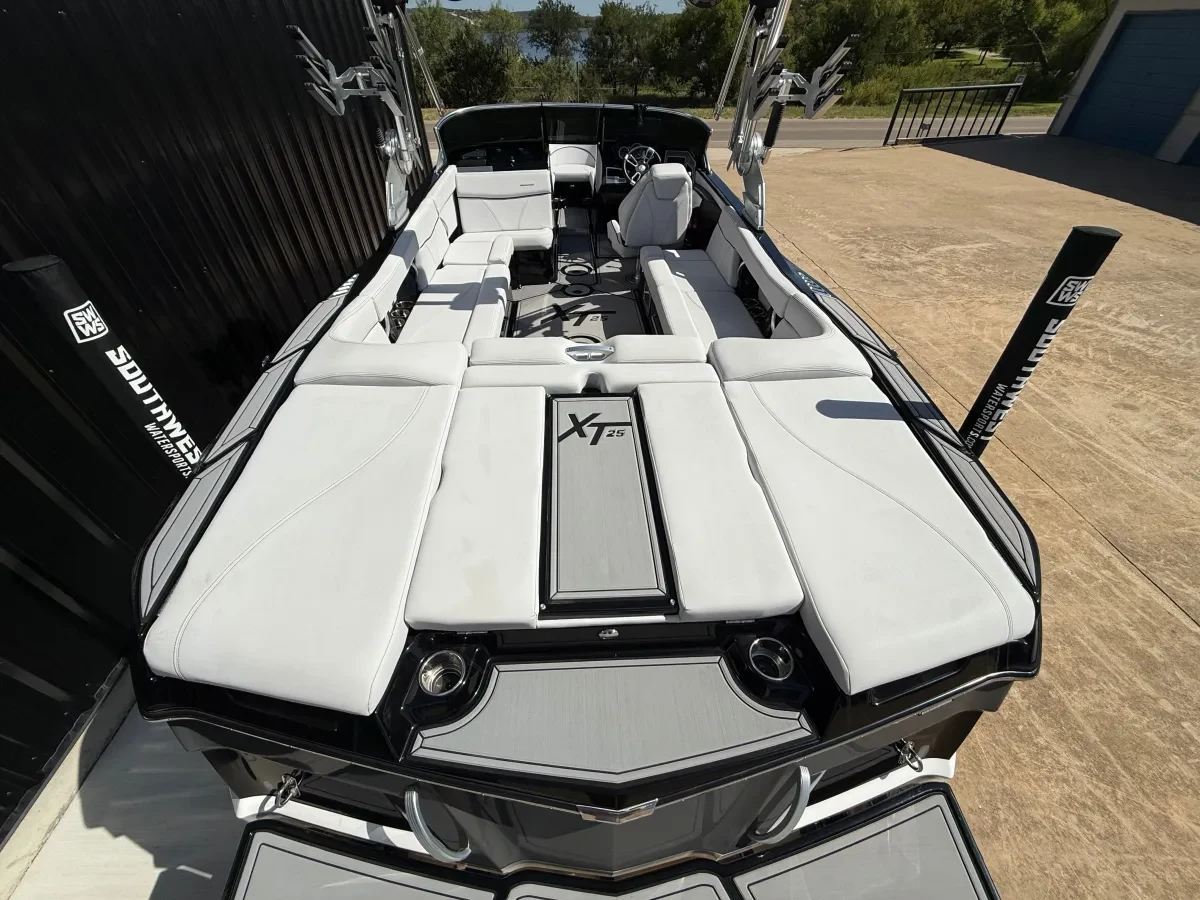 2020 MasterCraft XT25