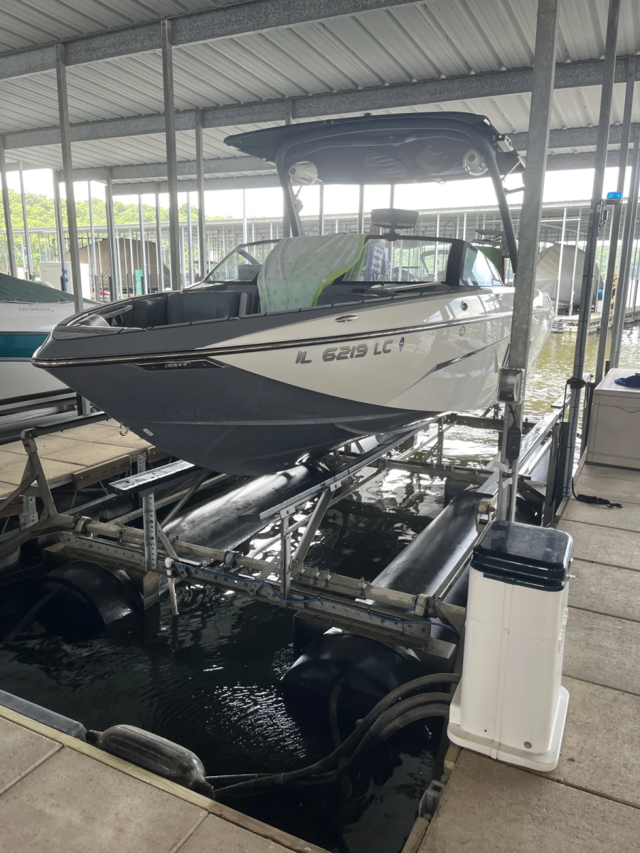 2021 Malibu Boats Wakesetter 25 LSV for sale in Tolono, Illinois