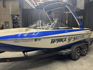 2012 Malibu Boats Wakesetter VTX for sale in , 