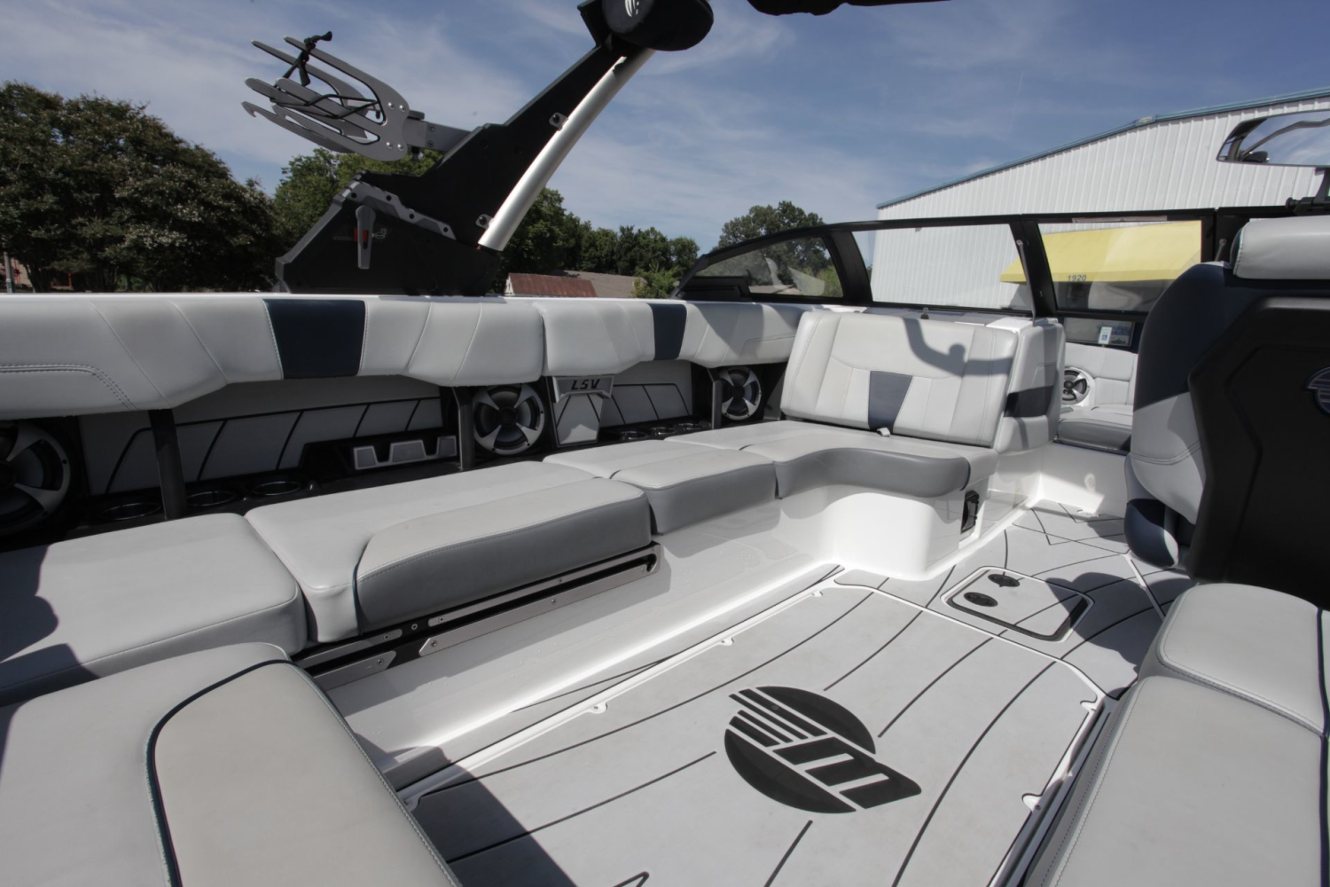 2021 Malibu Wakesetter 23 LSV