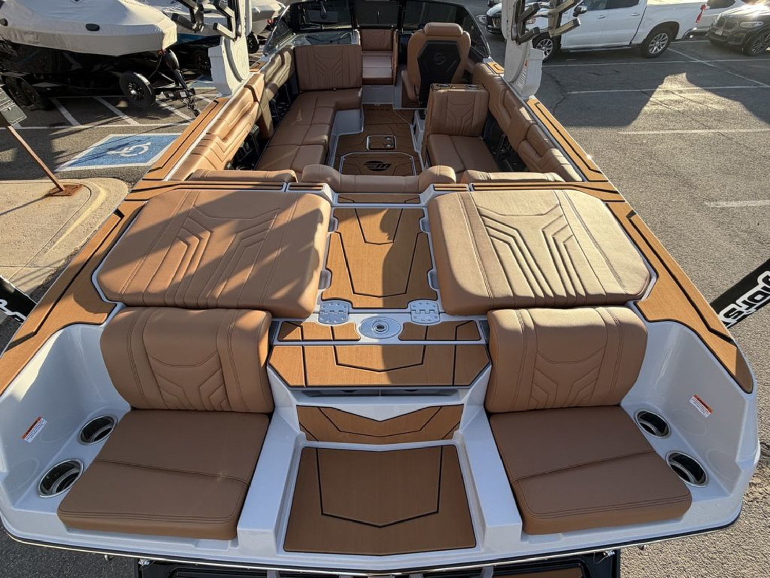 2026 Malibu Boats 25 LSV